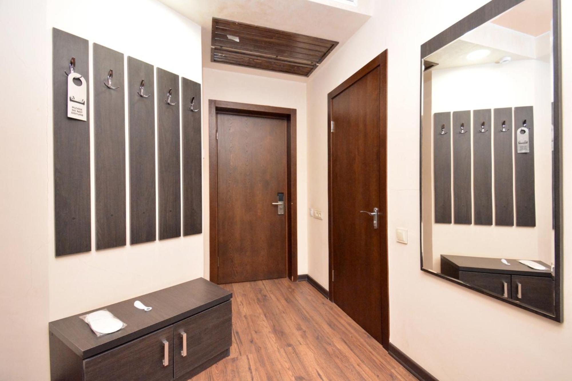 Hotel Partiez Yerevan Exterior photo
